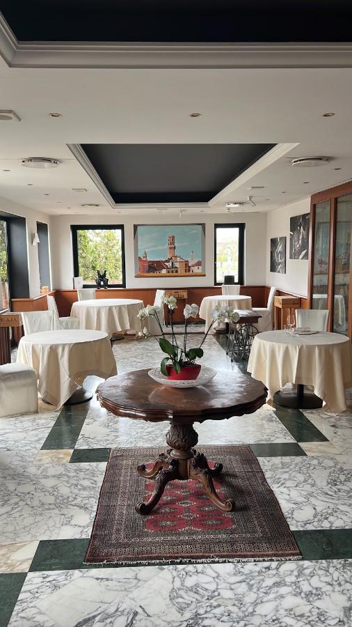Hotel Cinzia Ristorante Christian E Manuel Vercelli Eksteriør billede