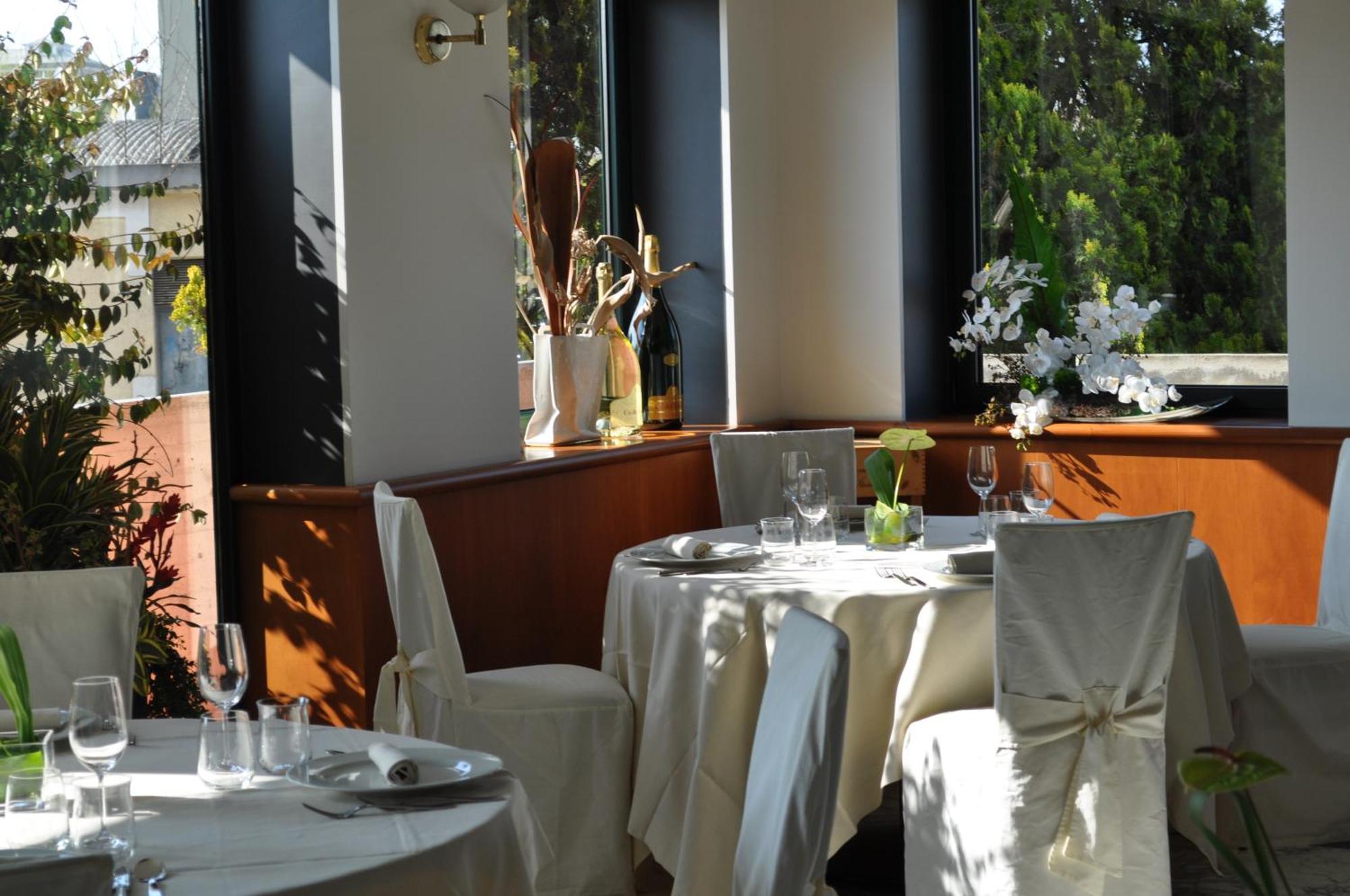 Hotel Cinzia Ristorante Christian E Manuel Vercelli Eksteriør billede